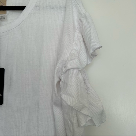 Chaser cut out Long-sleeve with Ruffles Top Size Medium/Large in White NWT - Picture 4 of 8